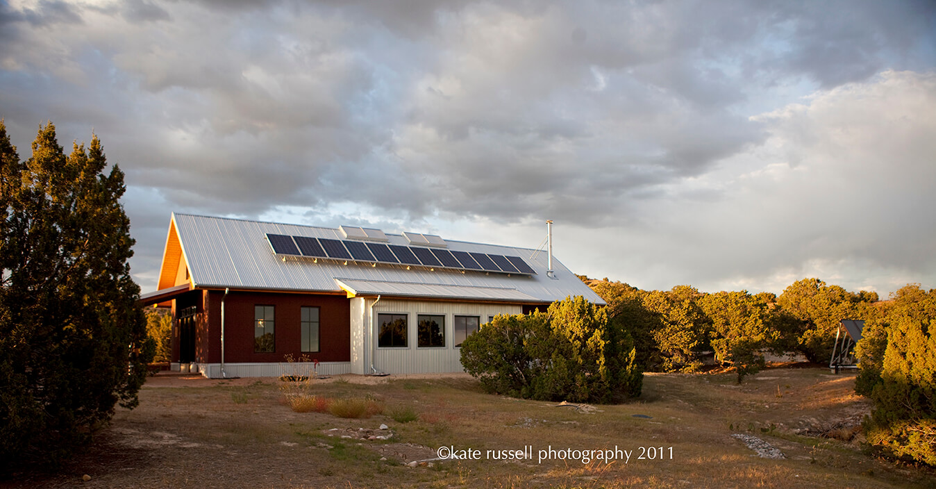 A Santa Fe home with solar panels on the roof accurately showcases the skills of an architect and home builder.